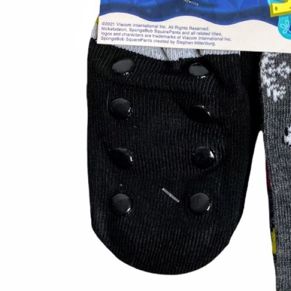 NWT SPONGE BOB CREW SOCKS AND MATCHING DOG BOOTIES - Picture 10 of 11